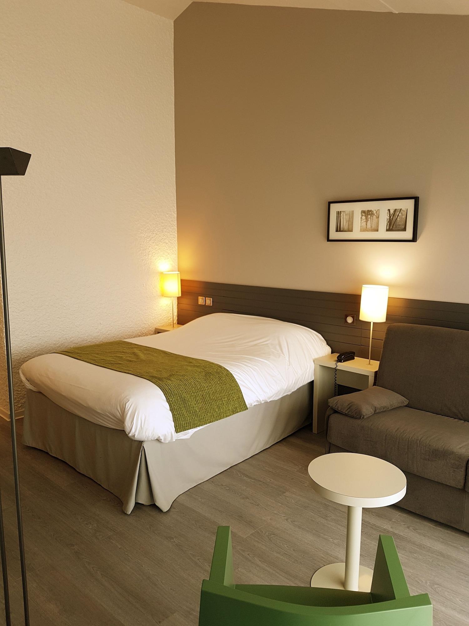 Kyriad Angouleme Nord Champniers- Hotel & Residence Dış mekan fotoğraf