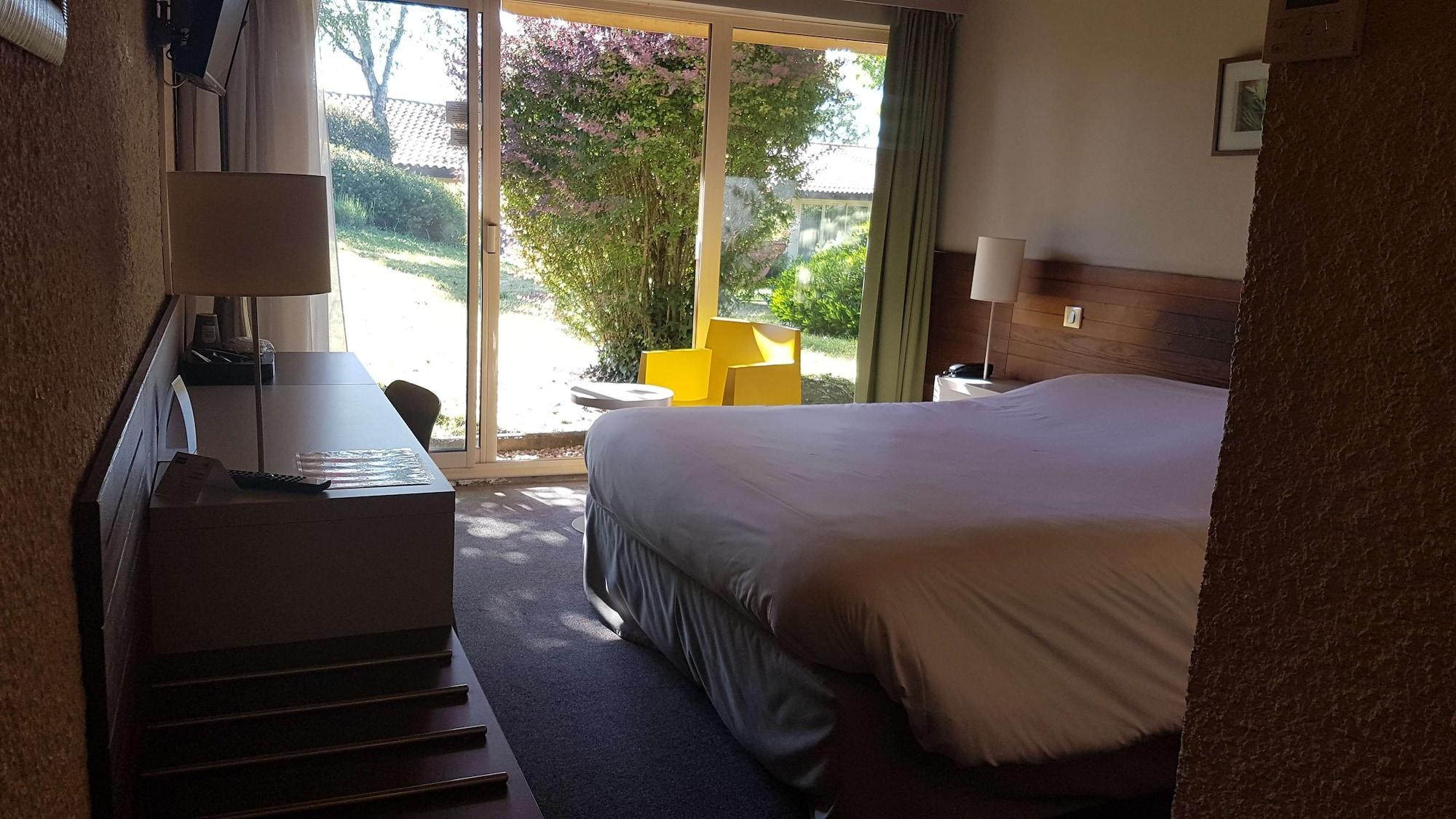 Kyriad Angouleme Nord Champniers- Hotel & Residence Dış mekan fotoğraf